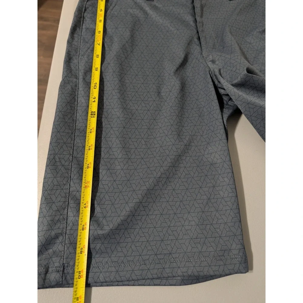 Under‎ Armour shorts, boys, size 18, blue, loose fit,casual, golf
